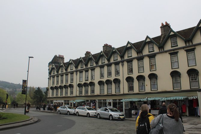 One Way or Round Trip Private Transfer: Heathrow Airport to Bath - Cancellation and booking advice
