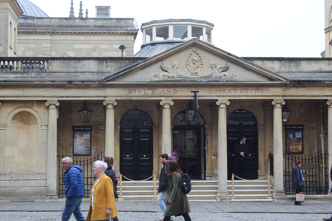 One Way or Round Trip Private Transfer: Heathrow Airport to Bath - The drive from Heathrow to Bath