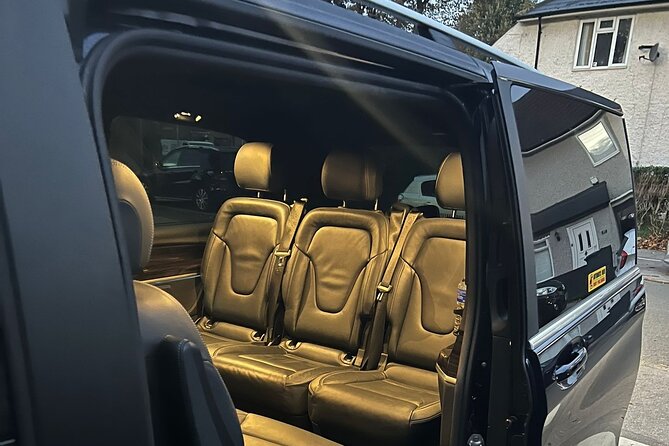 One Way Taxi Transfer from Heathrow Airport to City Airport - Price and what the group rate means