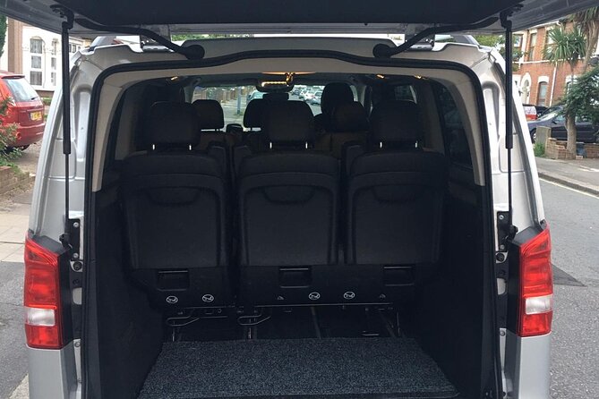 One Way Taxi Transfer from London to Heathrow Airport - Child seats and extra waiting charges