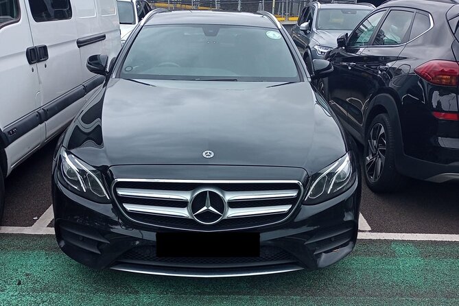 One Way Taxi Transfer - London to Southampton Seaport - Reliability and communication