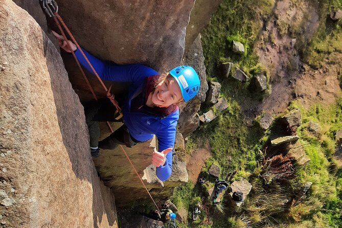 Outdoor Rock Climbing Taster Day in Peak District - How the course handles different ability levels