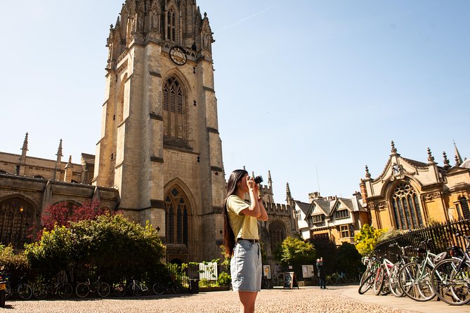 Oxford and Traditional Cotswolds Villages Small-Group Day Tour from London - Meeting the coach in central London