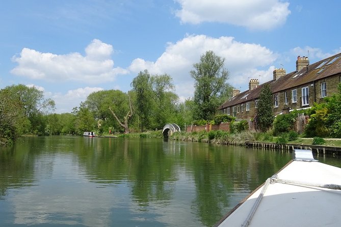 Oxford Sightseeing Picnic River Cruise - Leaving from Folly Bridge