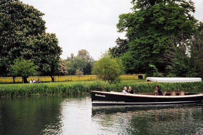 Oxford Sightseeing River Cruise Along The University Regatta Course - Seeing Christ Church Meadows from the Thames