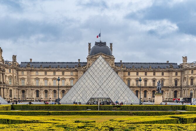 Paris Explorer Rail Tour from London with Paris Sightseeing Bus - The Eurostar Ride to Gare du Nord