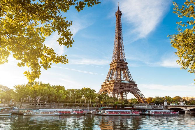 Paris Tour via Eurostar, with Seine Cruise and Travelcard - Arriving at Gare du Nord without a guide