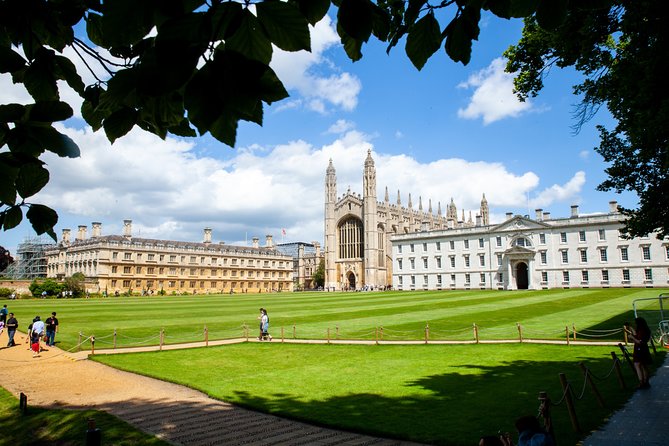 Private 2-Hour Cambridge Walking Tour With University Alumni Guide - The Backs and the River Cam