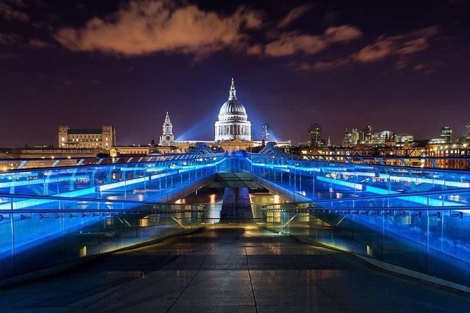 Private 2-Hour Night Tour of London in an Iconic Black Cab - London Bridge and the Tower of London