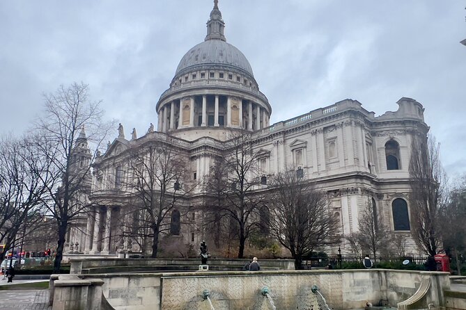 Private 3-Hour London Tour with Pickup – Explore Iconic Landmarks - St. Paul’s Cathedral and Mile 0