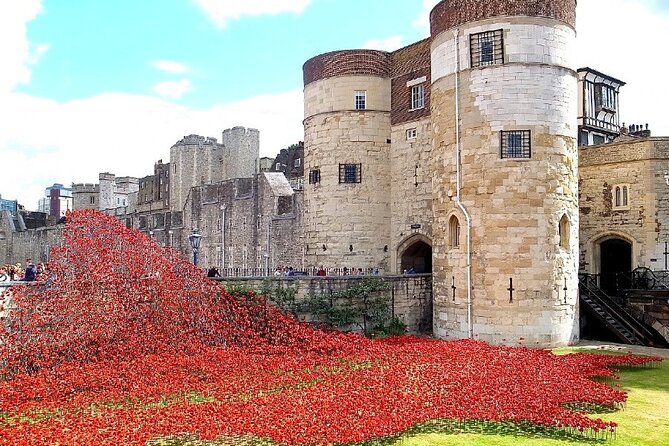 Private 3-hour Tour of The Iconic Tower of London & Tower Bridge - Starting at The Hung Drawn & Quartered