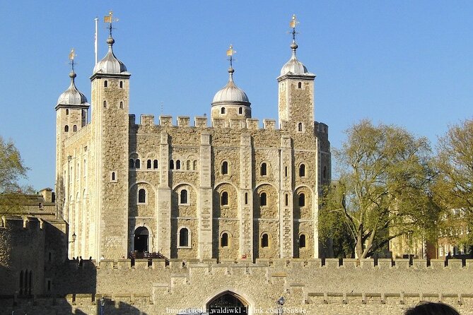 Private 3-hour Tour of The Iconic Tower of London & Tower Bridge - Walking from the Tower to Tower Bridge