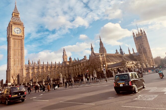 Private 5-Hour London Tour with Pickup – Explore Iconic Landmarks - Piccadilly Circus, Trafalgar Square, and the central route