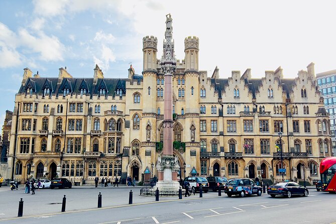 Private 5-Hour London Tour with Pickup – Explore Iconic Landmarks - What your driver does, and what you must do