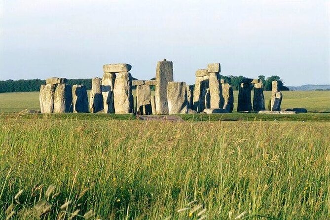 Private Archaeologist Guided Tour Stonehenge, Salisbury & Avebury - Why this private Wiltshire tour covers more ground
