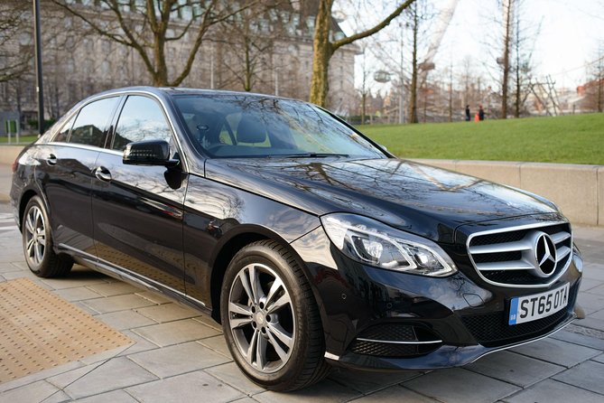 Private Arrival Transfer: Heathrow Airport to Central London - Finding your chauffeur at the terminal