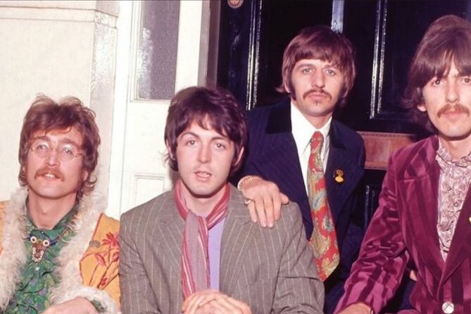 Private Beatles and London Rock Tour in Electric Taxi - Abbey Road and the famous crossing
