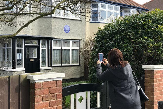 Private Beatles Car Tour, Penny Lane, Strawberry Field & childhood homes - Ringo Starr’s Madryn Street and Liverpool Empire
