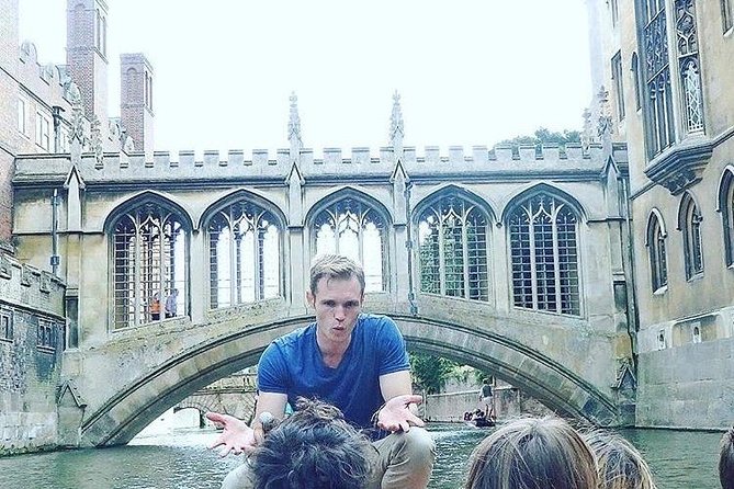 Private | Cambridge University Colleges Guided Punting Tour - The Mathematical Bridge’s unusual shape