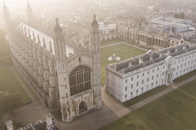 Private | Cambridge University Tour By Alumni™ & King's Chapel - The Backs and three King Henrys