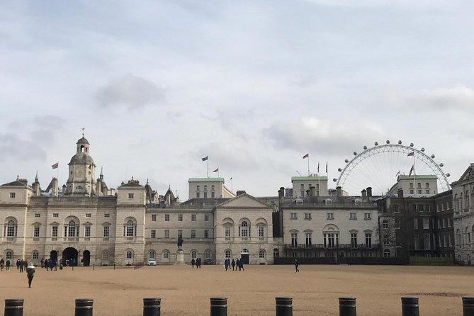Private Chauffeur at your Disposal in London - The electric-car warning and what to confirm