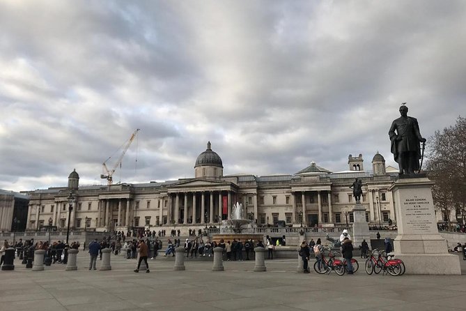Private Chauffeur at your Disposal in London - Pickup, drop-off, and timing details