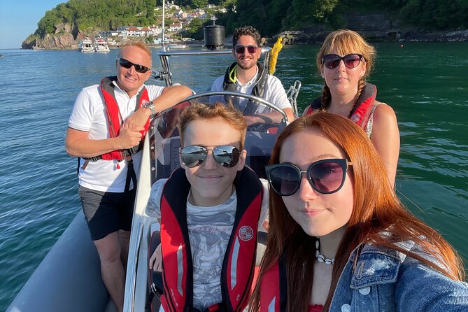 Private Coastal Boat Tour in Torquay - Meeting your skipper at Torquay Marina