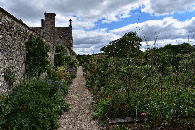 Private Day in the Cotswolds Tour - Burford High Street and time to shop