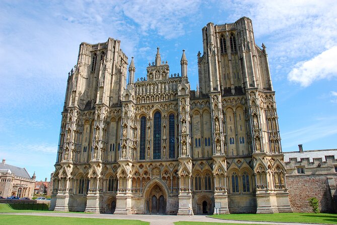 Private Day Tour from Bath to Glastonbury and Wells with Pickup - Why Wells and Glastonbury work so well together