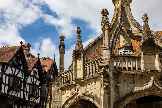 Private Day Tour from Bath to Stonehenge and Salisbury with Pickup - The advantage of a private guide