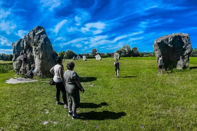 Private Day Tour to Bath, Avebury & The Cotswolds - Why the private format matters