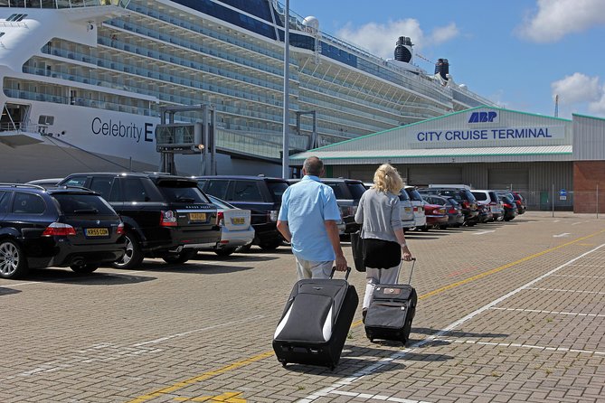 Private Departure Transfer to cruise terminal - Meeting your chauffeur in central London