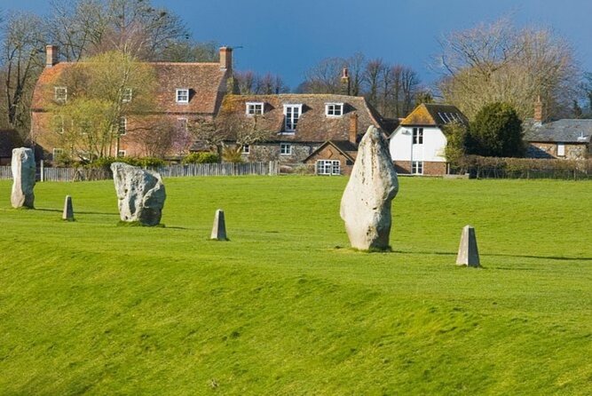 Private Driver Tours Avebury.Stonehenge.Salisbury. - What the private minibus changes