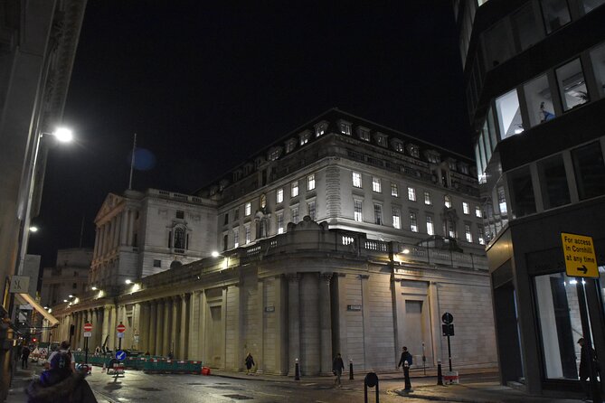 Private Ghosts and Gore Walking Tour of London - From the Monument to the first City ghosts