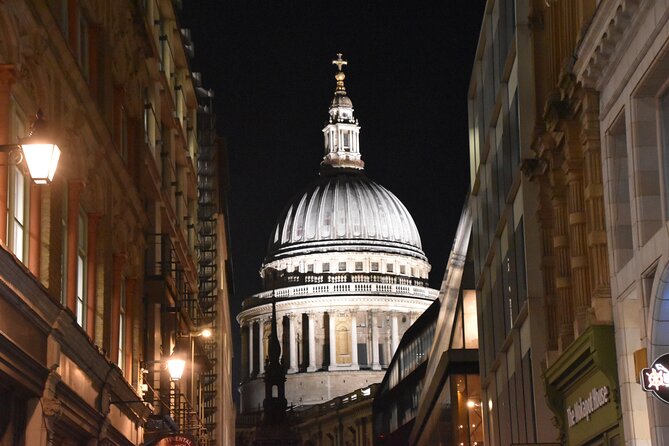 Private Ghosts and Gore Walking Tour of London - Grave robbers, public executions, and a haunted hospital