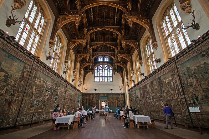 Private Guided Tour of Hampton Court Palace - Ghost stories in the Haunted Gallery