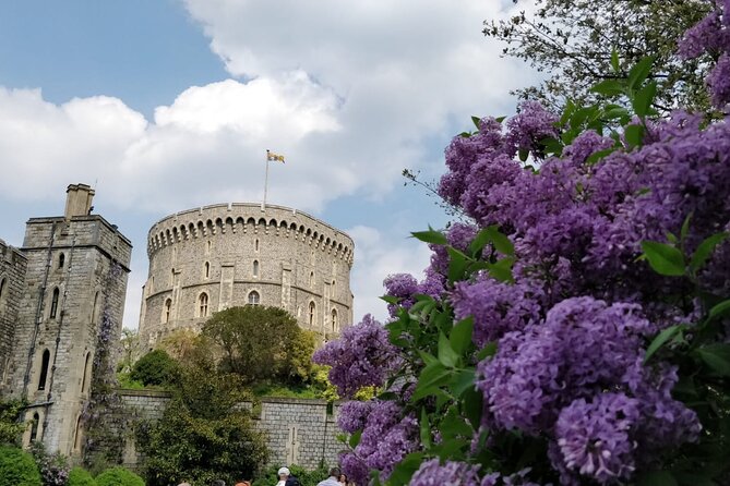 Private Guided Tour of Windsor Castle PLUS and History - Windsor Castle deserves the biggest share of your day
