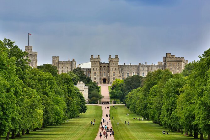 Private Half-Day Tour of Windsor Castle - Mark and Gareth bring a personal feel