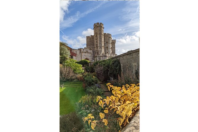 Private Half-Day Tour of Windsor Castle - St George’s Hall turns heraldry into a story