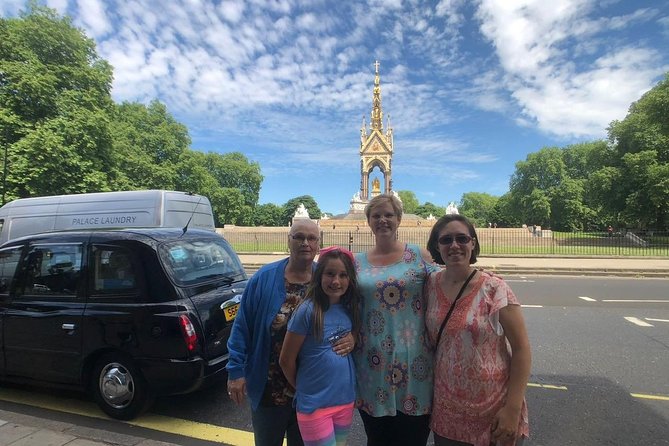 Private London Highlights Tour in a Black Cab: 2, 4, or 6 Hours - Piccadilly Circus and St. James’s to Hyde Park