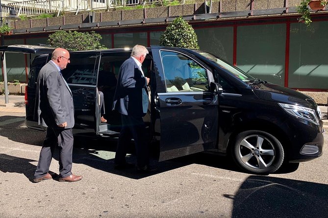 Private Luxury Van from Heathrow Airport LHR to Central London - Should you book the Heathrow private van?