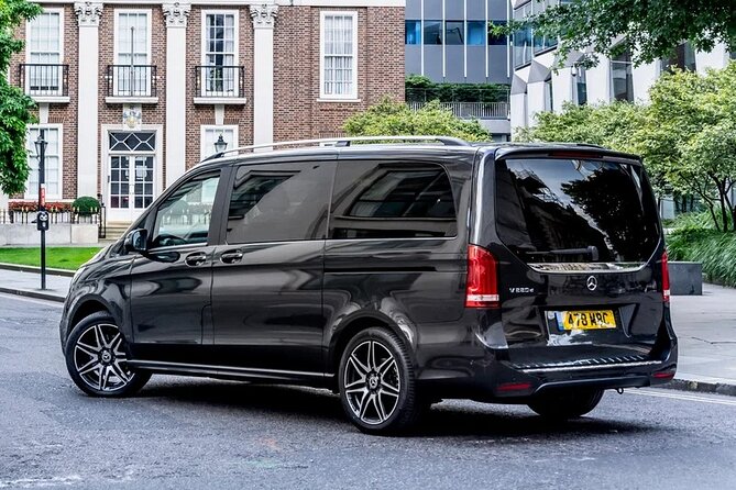 Private Luxury Van from Heathrow Airport LHR to Central London - The ride from Heathrow into central London