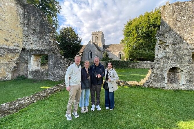 Private One Day Luxury Tour of The Cotswolds - Bourton-on-the-Water and the River Windrush