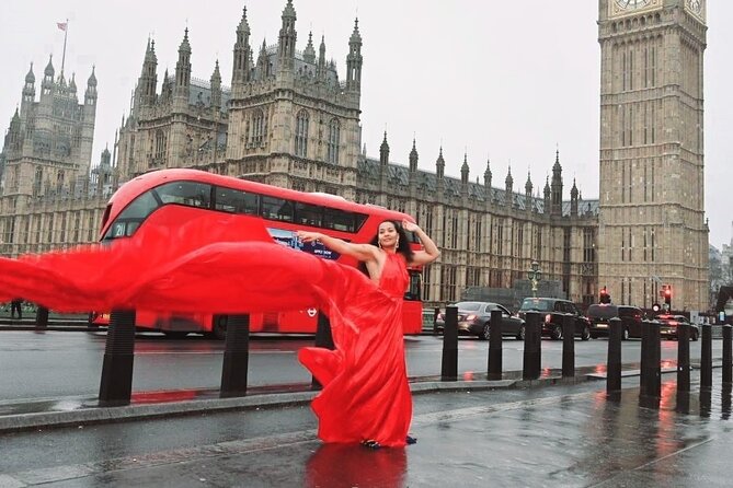 Private Photography of Flying Dress Africa - Walking from Westminster Bridge to the London Eye