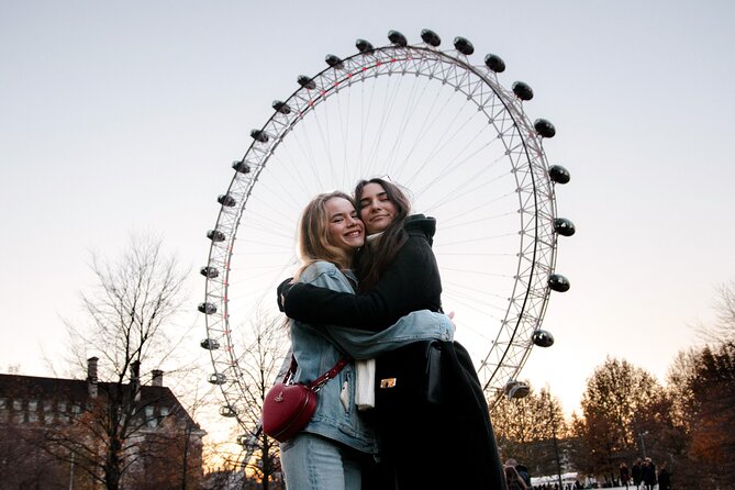 Private Photoshoot Outside The London Eye - Why a 15-minute London Eye shoot can be enough