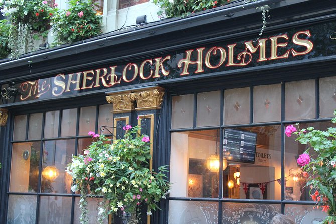 Private Pub Tour of Central London - The Ship & Shovell: London’s split personality