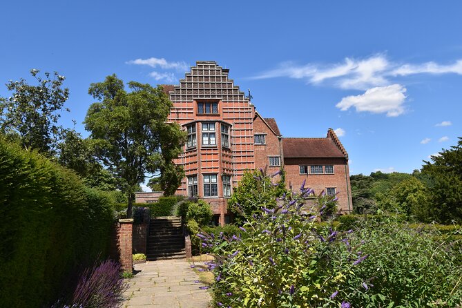 Private Taxi Transfer to Chartwell, Home To Sir Winston Churchill - Four hours for gardens, views, and a slower pace