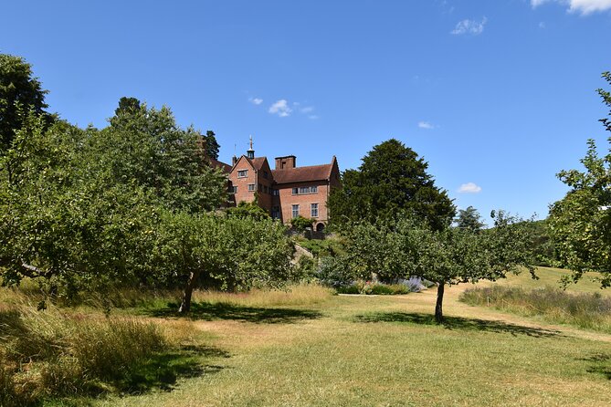 Private Taxi Transfer to Chartwell, Home To Sir Winston Churchill - Lunch at the cafe or a picnic in the grounds