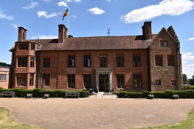 Private Taxi Transfer to Chartwell, Home To Sir Winston Churchill - The private ride from London, Gatwick, or Heathrow