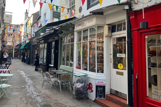 Private Ted Lasso Filming Locations Tour - Why Richmond works so well as Ted’s London home